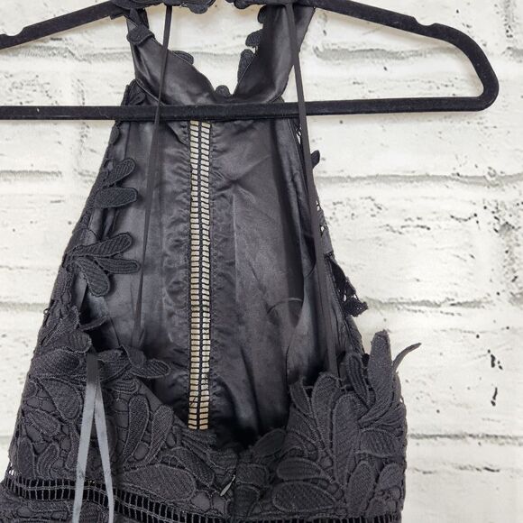 Bardot Kara Lace Halter Knee Length Dress Size 4 XS lace black lbd - Picture 10 of 12